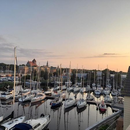 Ferienwohnung Marina Am Ryck Greifswald Luaran gambar