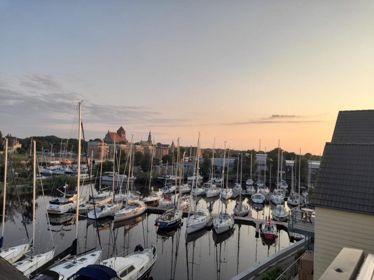 Ferienwohnung Marina Am Ryck Greifswald Luaran gambar